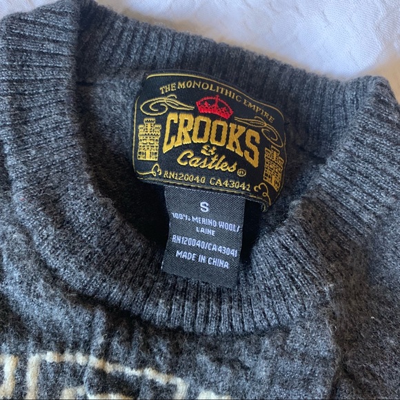 Wool crooks and castles sweater - Picture 7 of 7